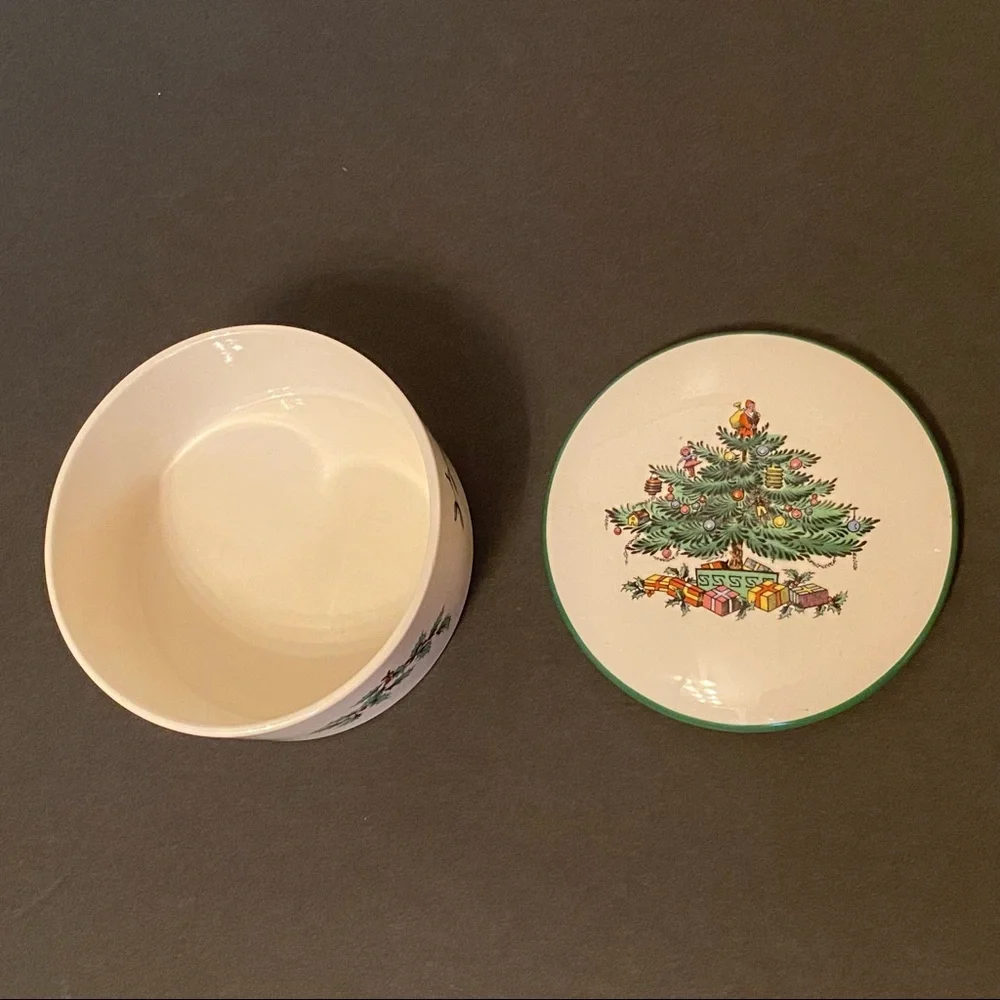 SPODE TRINKET BOX CHRISTMAS TREE DECOR WHITE ROUND 4” 2 PIECE PORCELAIN HOLIDAY